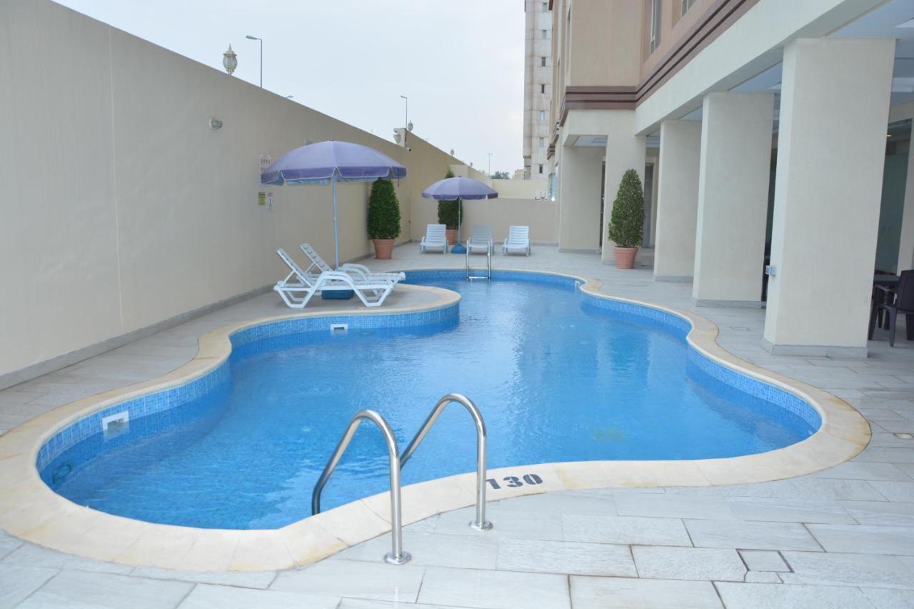 The Lofts Kuwait Fintas Hostel Kuwait City ภายนอก รูปภาพ