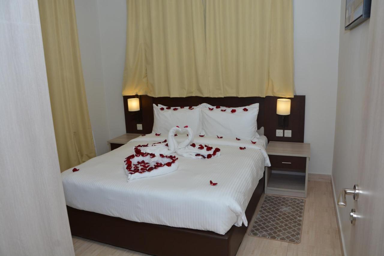 The Lofts Kuwait Fintas Hostel Kuwait City ภายนอก รูปภาพ