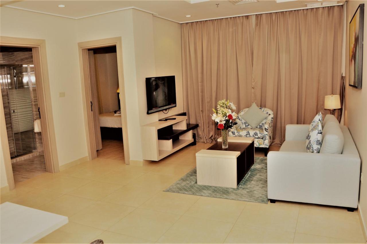 The Lofts Kuwait Fintas Hostel Kuwait City ภายนอก รูปภาพ