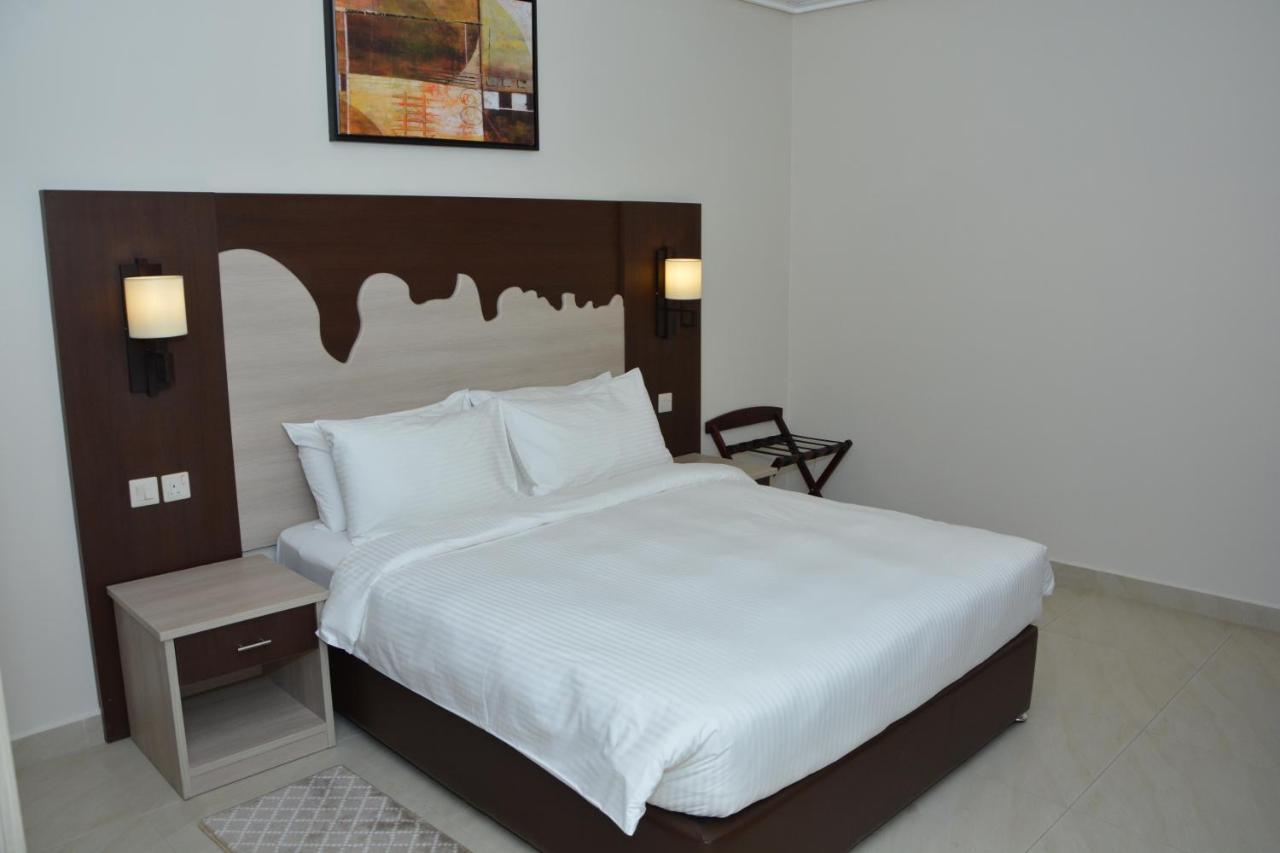 The Lofts Kuwait Fintas Hostel Kuwait City ภายนอก รูปภาพ